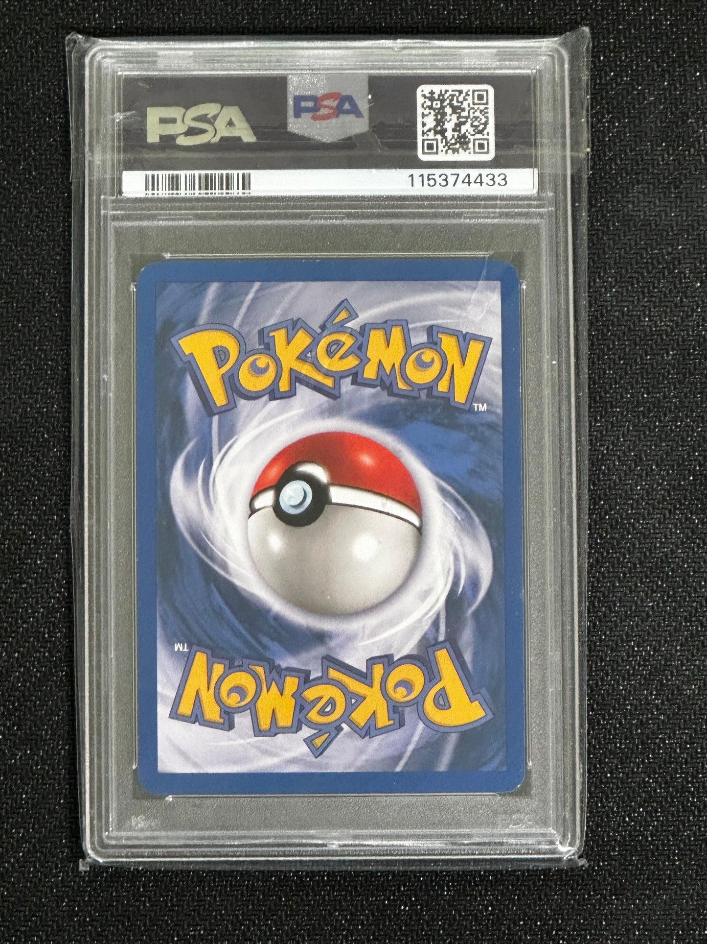 PSA 7,  Vintage Dark Charizard-Holo #4/82