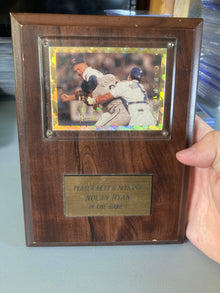 Nolan Ryan hitting Robin Ventura trivia card 1 of 15,000 Baseball
