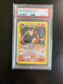 PSA 7,  Vintage Dark Charizard-Holo #4/82